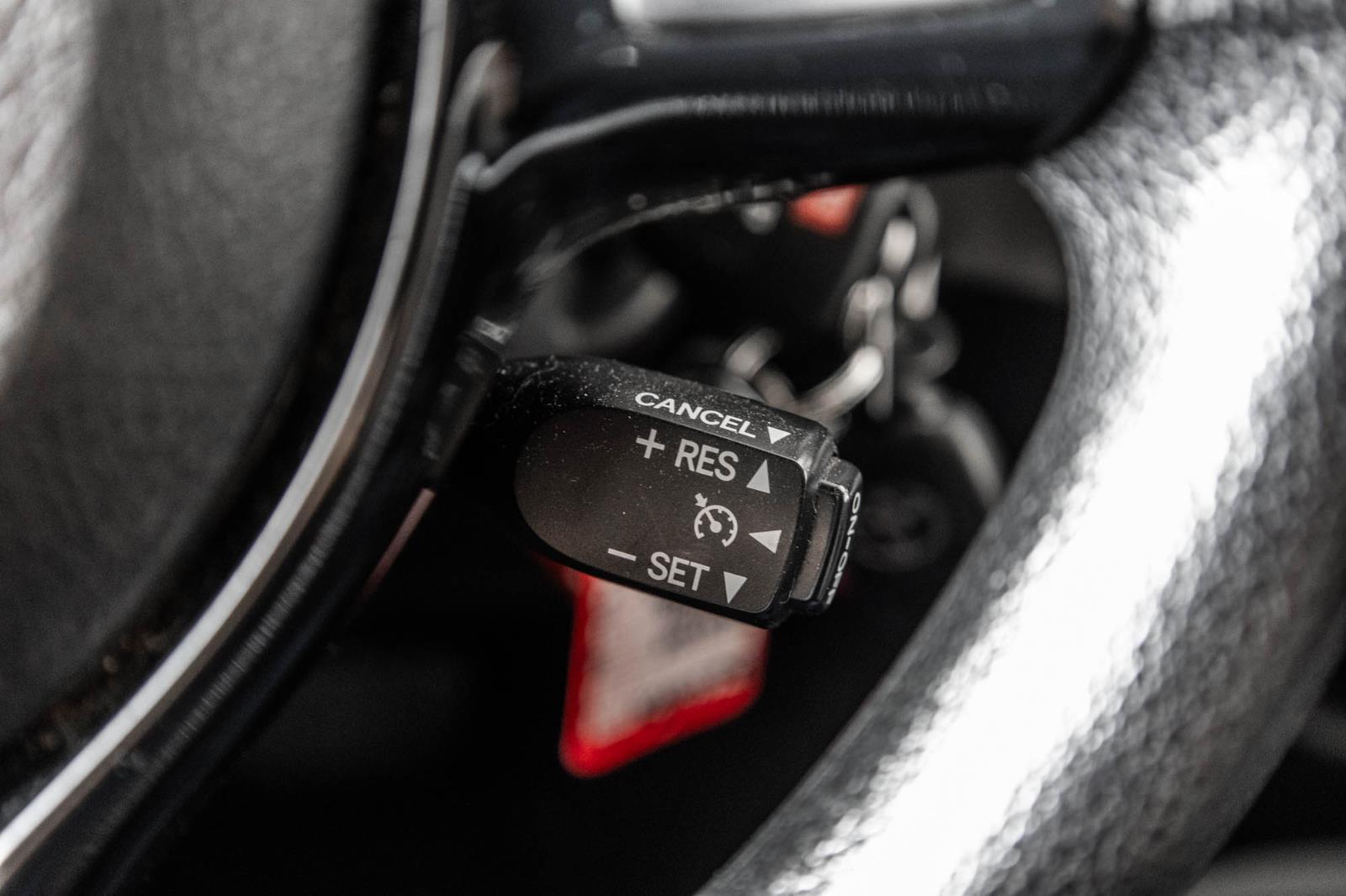 toyota Yaris Hatchback 2019 - 18
