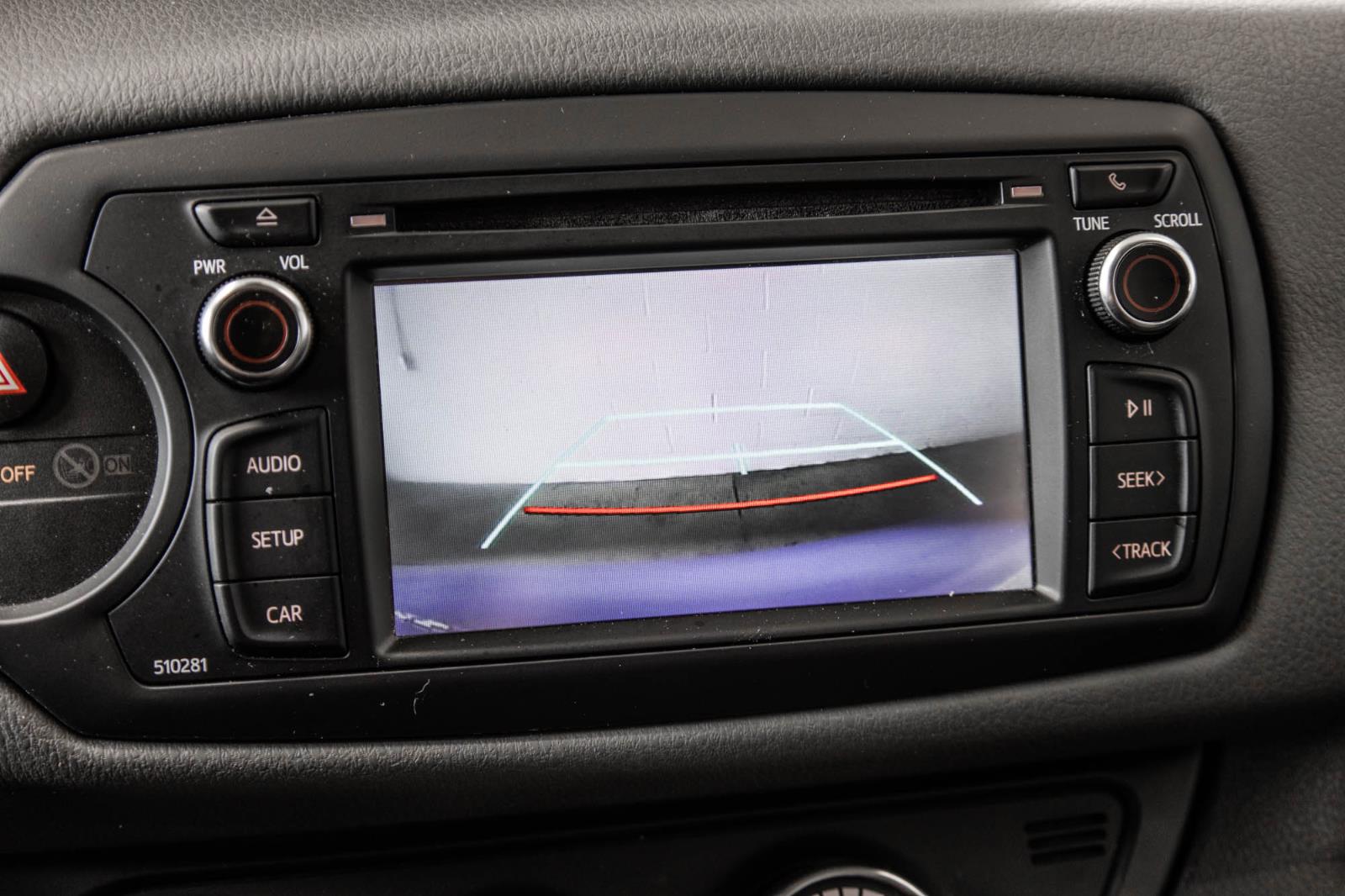 toyota Yaris Hatchback 2019 - 25