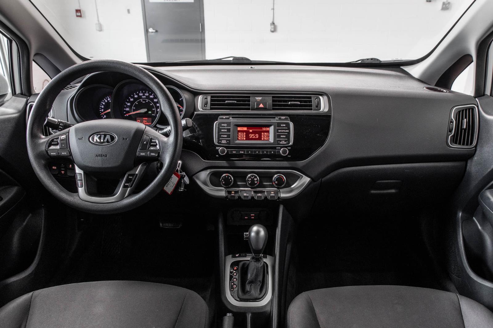 kia Rio 2017 - 35