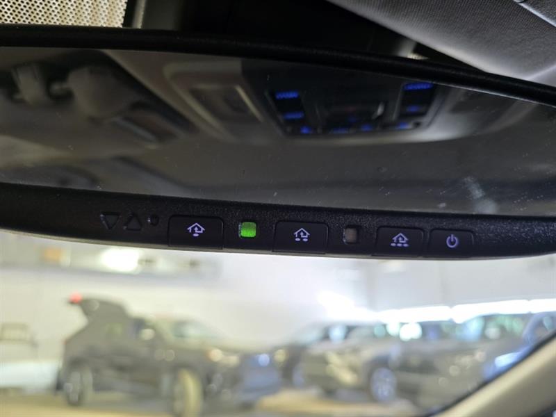 toyota Camry Hybrid 2023 - 19