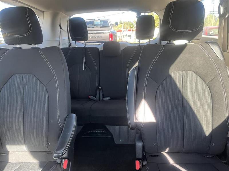 chrysler Grand Caravan 2022 - 5