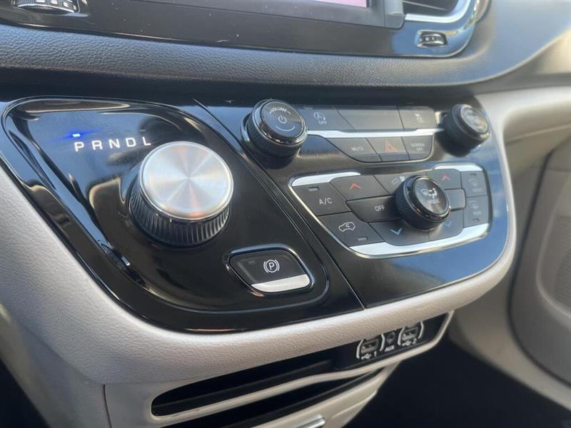 chrysler Grand Caravan 2022 - 7