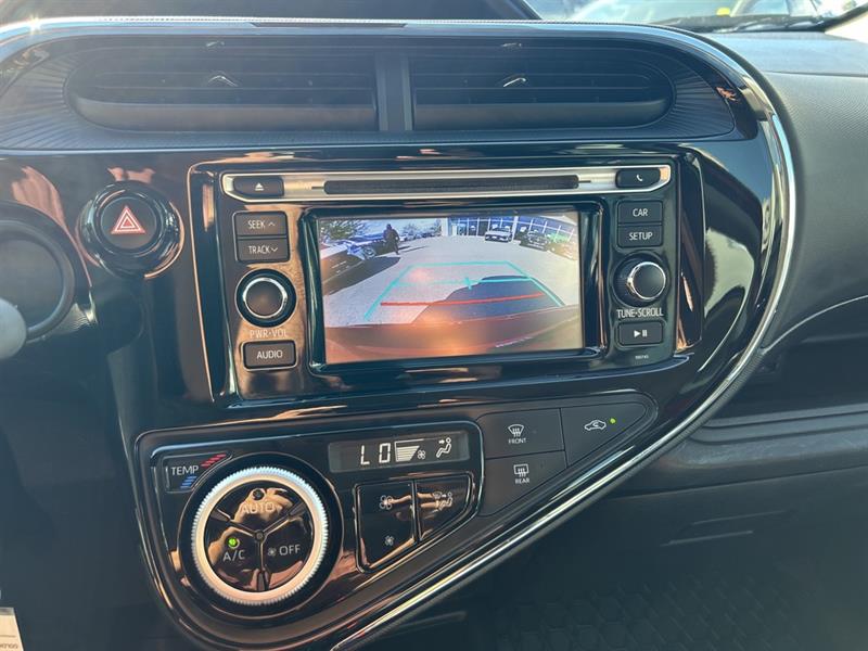 toyota Prius c 2018 - 9