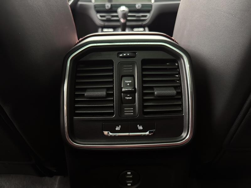 porsche Macan 2022 - 24