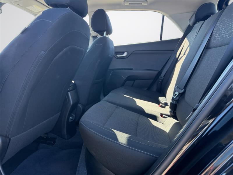 kia Rio 2022 - 11