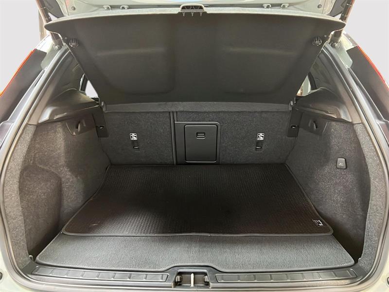 volvo XC40 2023 - 13