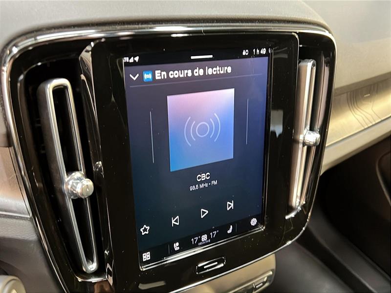 volvo XC40 2023 - 17