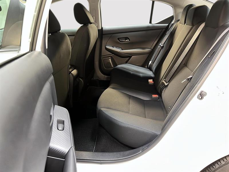 nissan Sentra 2024 - 9