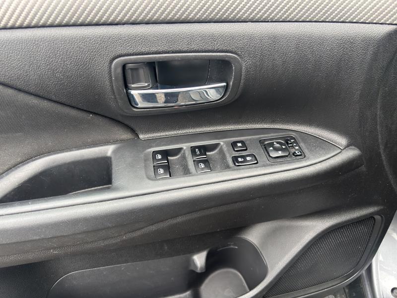 mitsubishi Outlander 2017 - 10