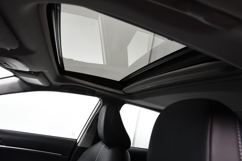 toyota Camry 2023 - 17