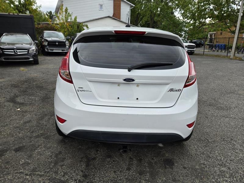 ford Fiesta 2015 - 6