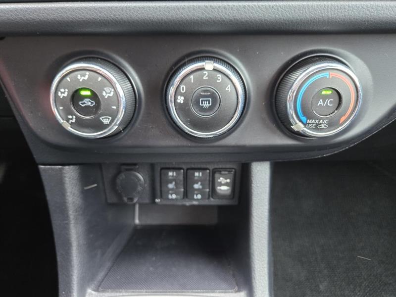 toyota Corolla 2015 - 21