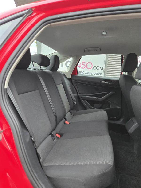 volkswagen Jetta 2019 - 12