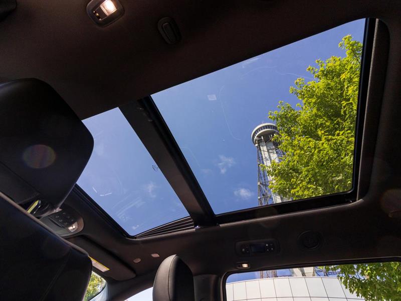 chrysler Pacifica Hybrid 2024 - 11