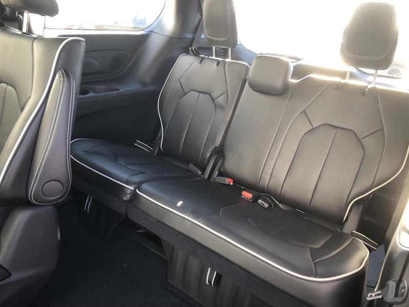 chrysler Pacifica Hybrid 2024 - 14