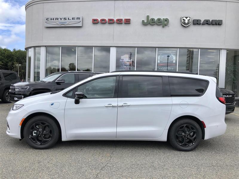 chrysler Pacifica Hybrid 2024 - 3