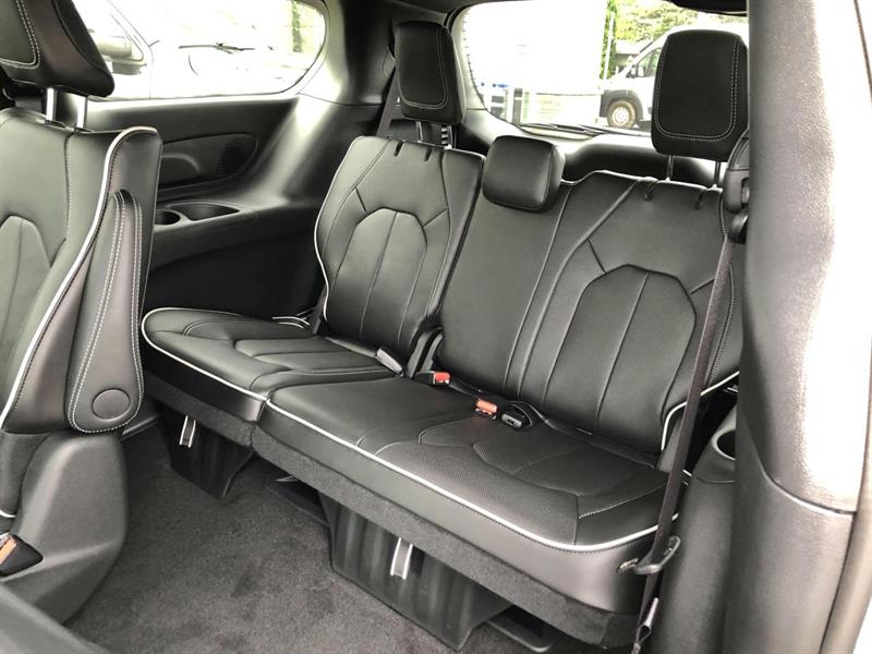 chrysler Pacifica Hybrid 2024 - 21