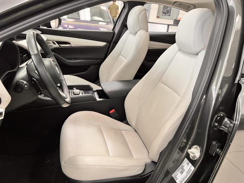 mazda Mazda3 2021 - 14