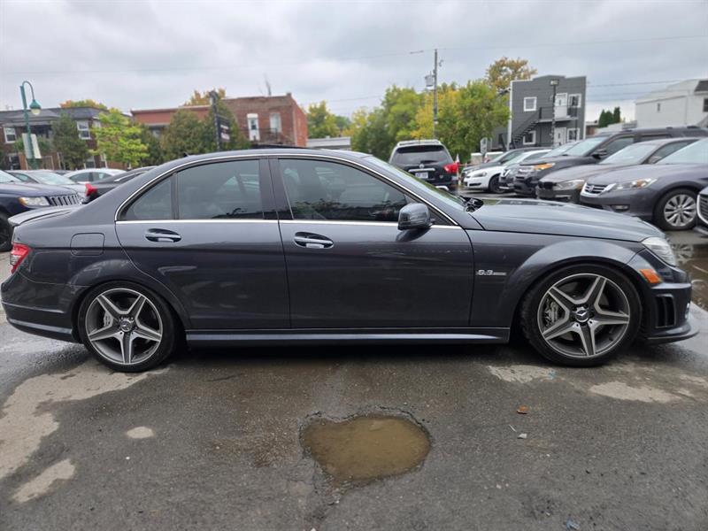 mercedes-benz C63 AMG 2010 - 6