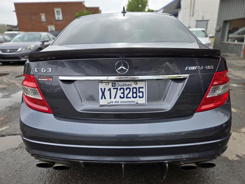 mercedes-benz C63 AMG 2010 - 9