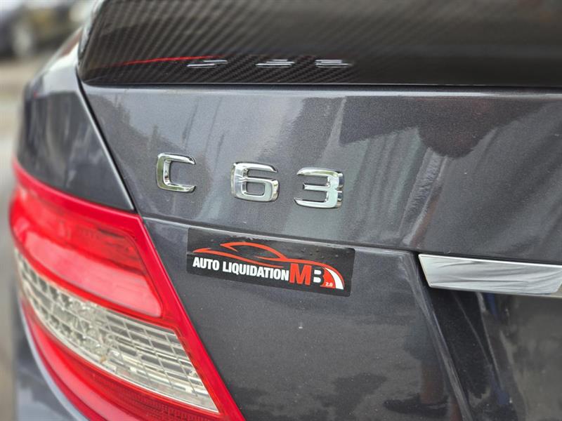 mercedes-benz C63 AMG 2010 - 10