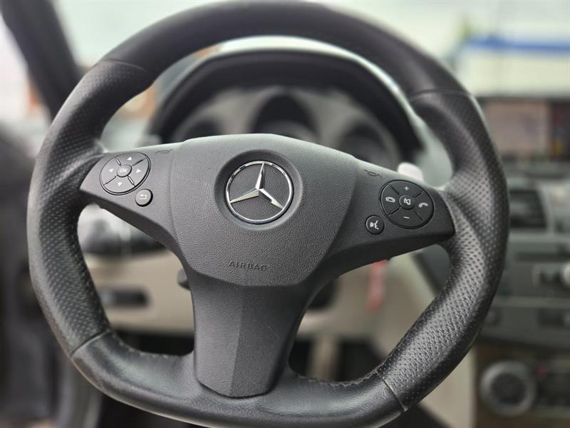 mercedes-benz C63 AMG 2010 - 16