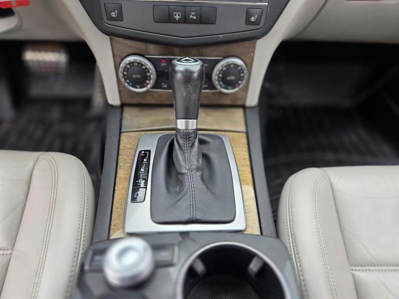mercedes-benz C63 AMG 2010 - 18