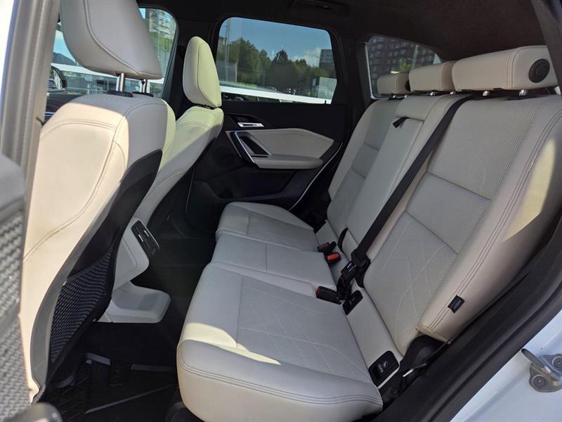 bmw X1 2023 - 13