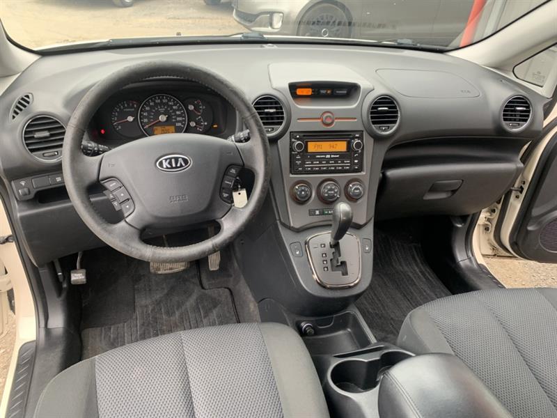kia Rondo 2011 - 10