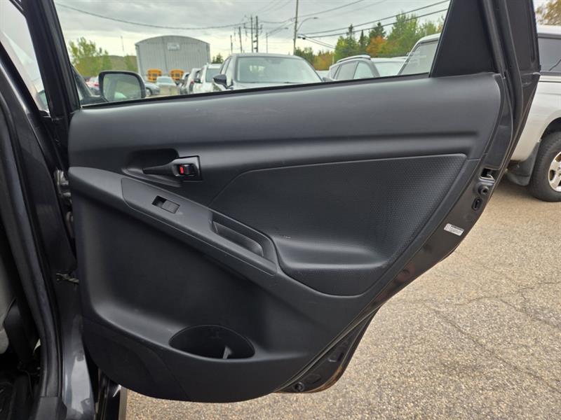 toyota Matrix 2012 - 24