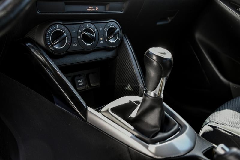 toyota Yaris 2016 - 21