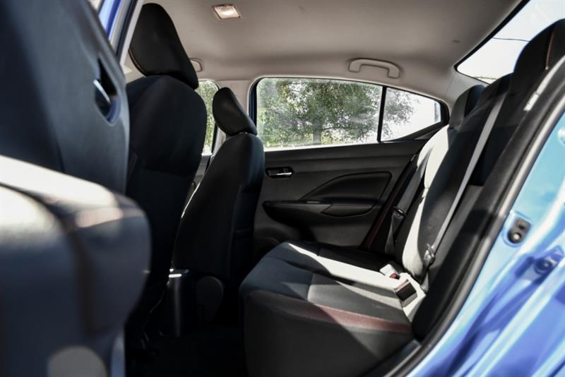 nissan Versa 2021 - 16