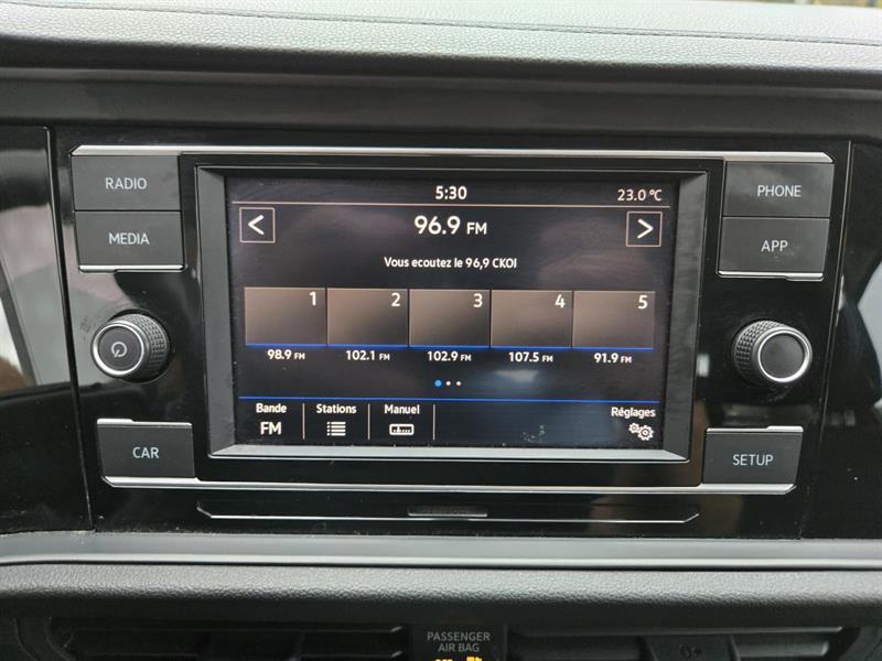 volkswagen Jetta 2019 - 23