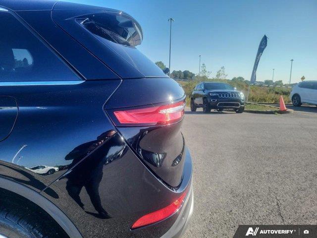 lincoln Corsair 2022 - 14