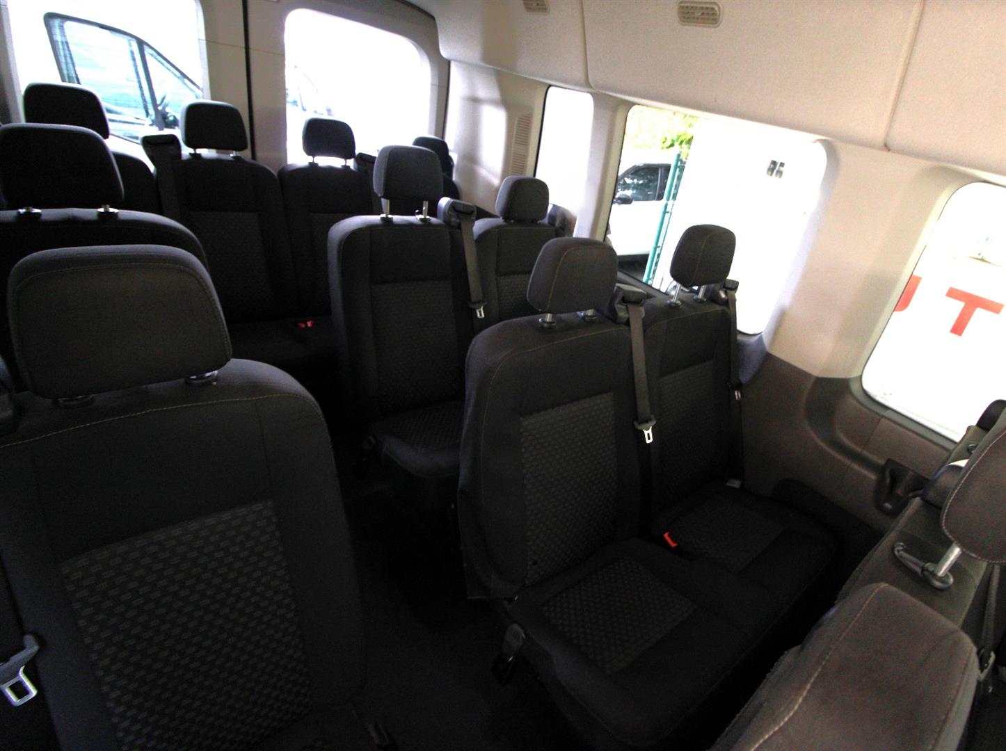 ford Transit Passenger Wagon 2021 - 4