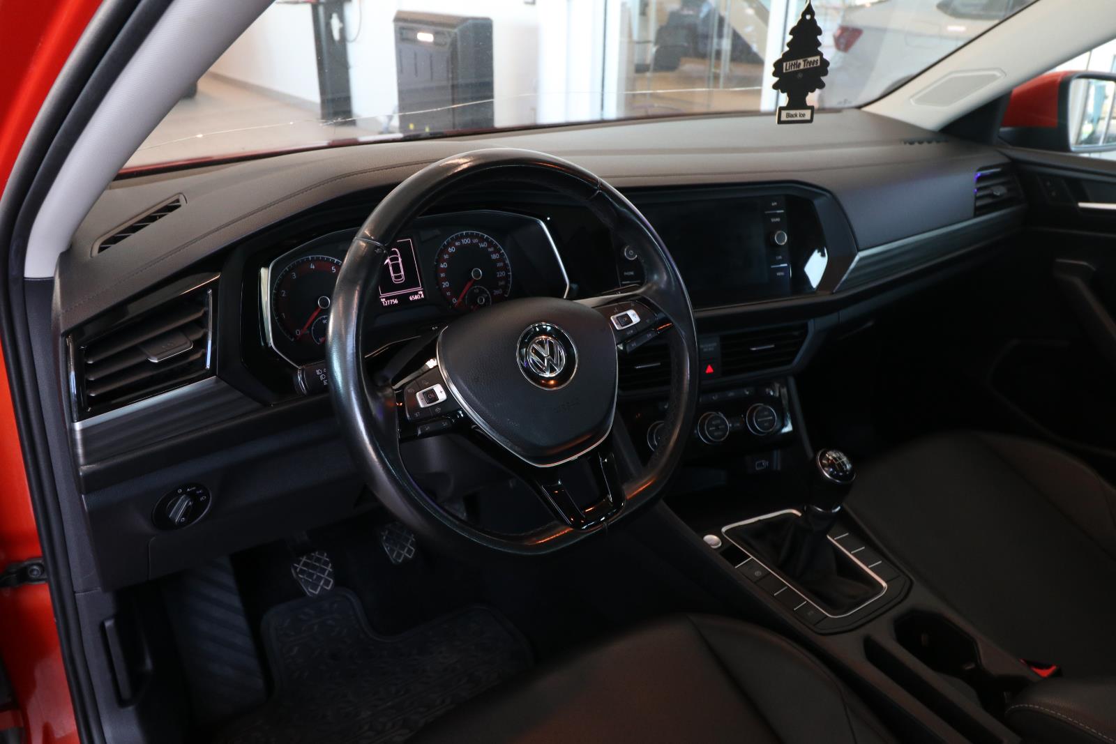 volkswagen Jetta 2019 - 12