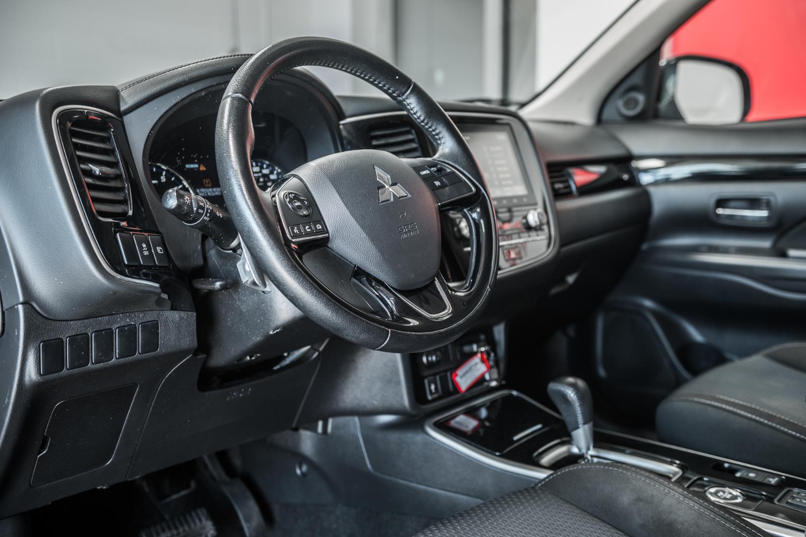 mitsubishi Outlander 2020 - 24