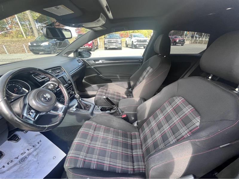 volkswagen GTI 2015 - 17