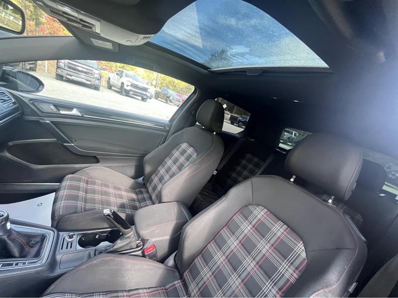 volkswagen GTI 2015 - 19