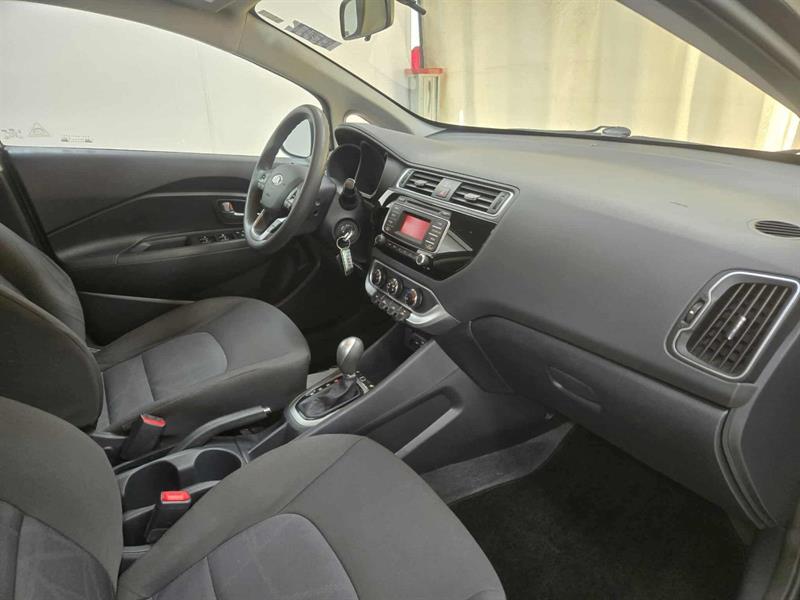 kia Rio 2017 - 10