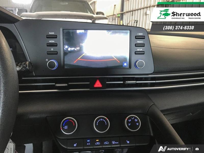 hyundai Elantra 2021 - 19