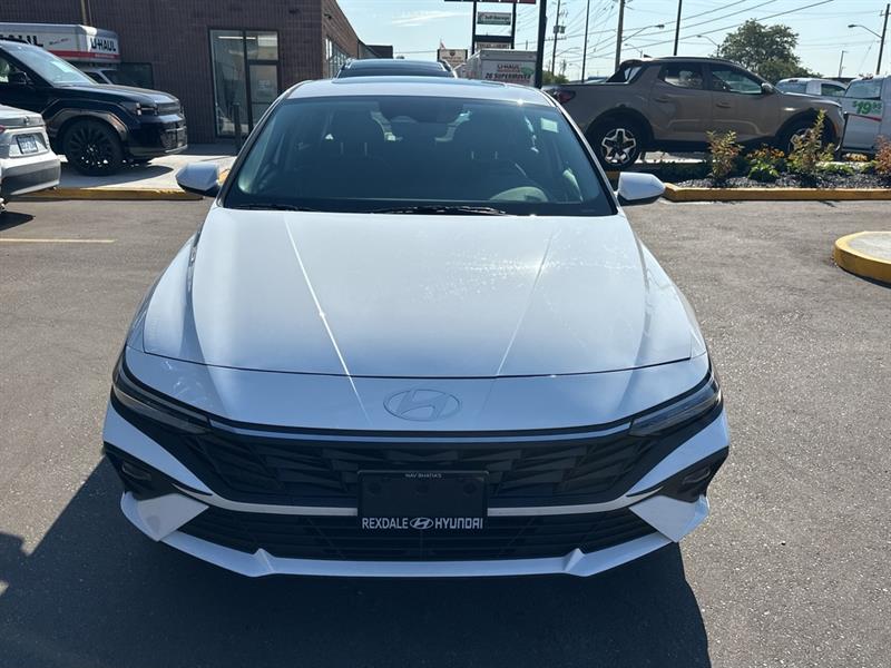 hyundai Elantra 2025 - 2