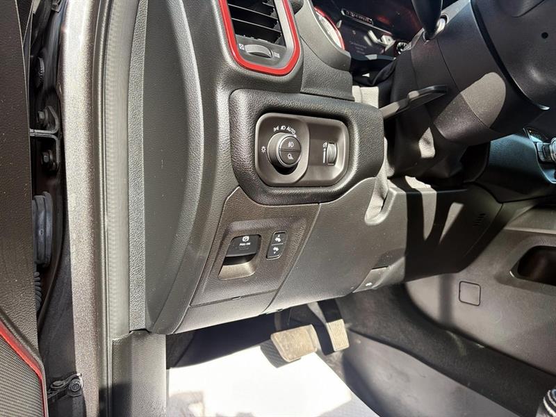 ram 1500 2022 - 17