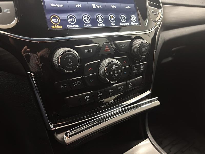 jeep Grand Cherokee WK 2022 - 16