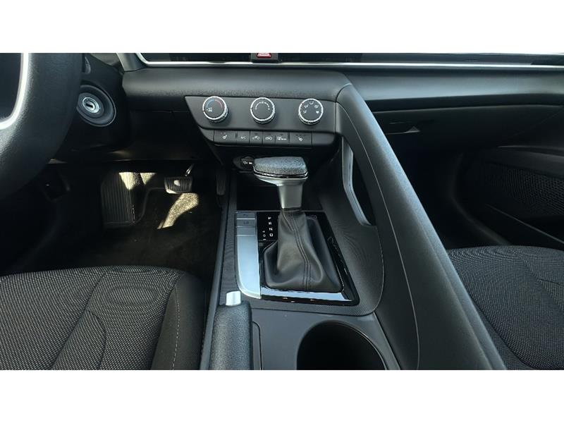 hyundai Elantra 2024 - 23