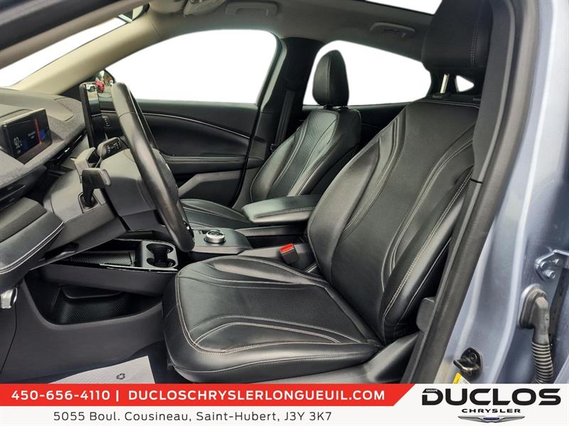 ford Mustang Mach-E 2022 - 13