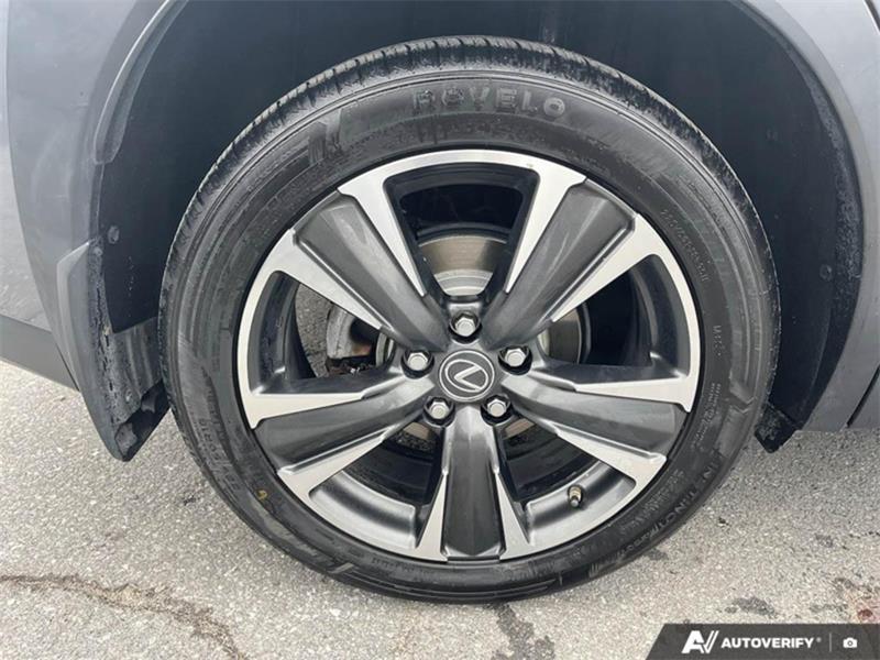 lexus UX 2020 - 6
