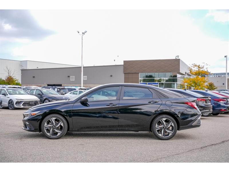 hyundai Elantra 2025 - 2