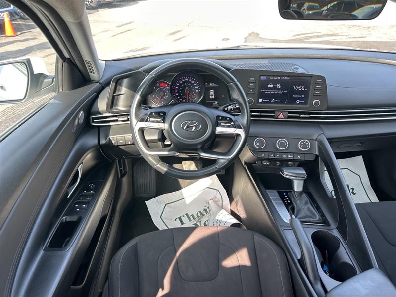 hyundai Elantra 2022 - 13