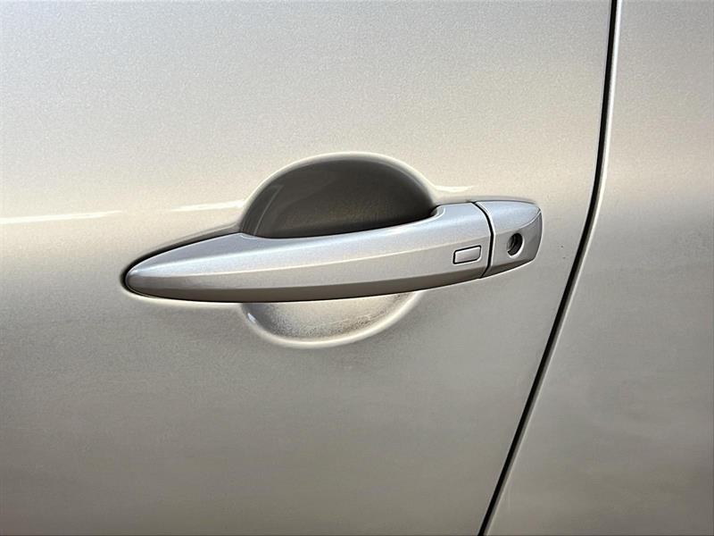 nissan Rogue 2023 - 25